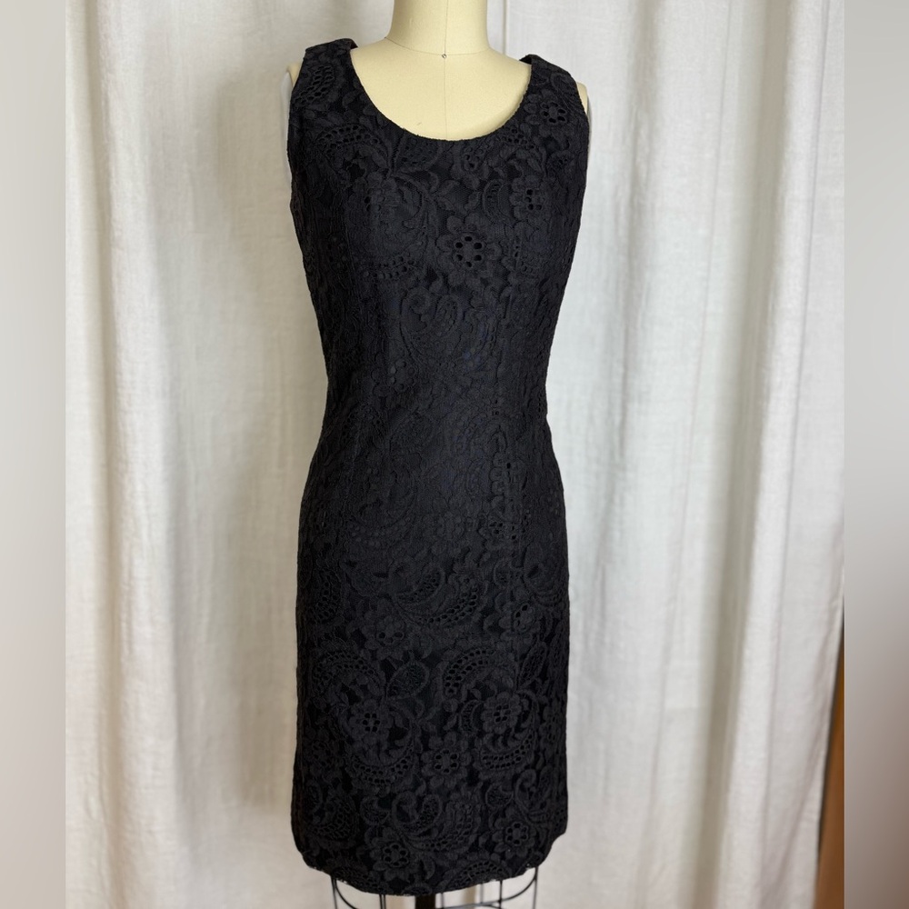 1950s VINTAGE BLACK LACE WIGGLE DRESS BY HELEN WHITING SMALL